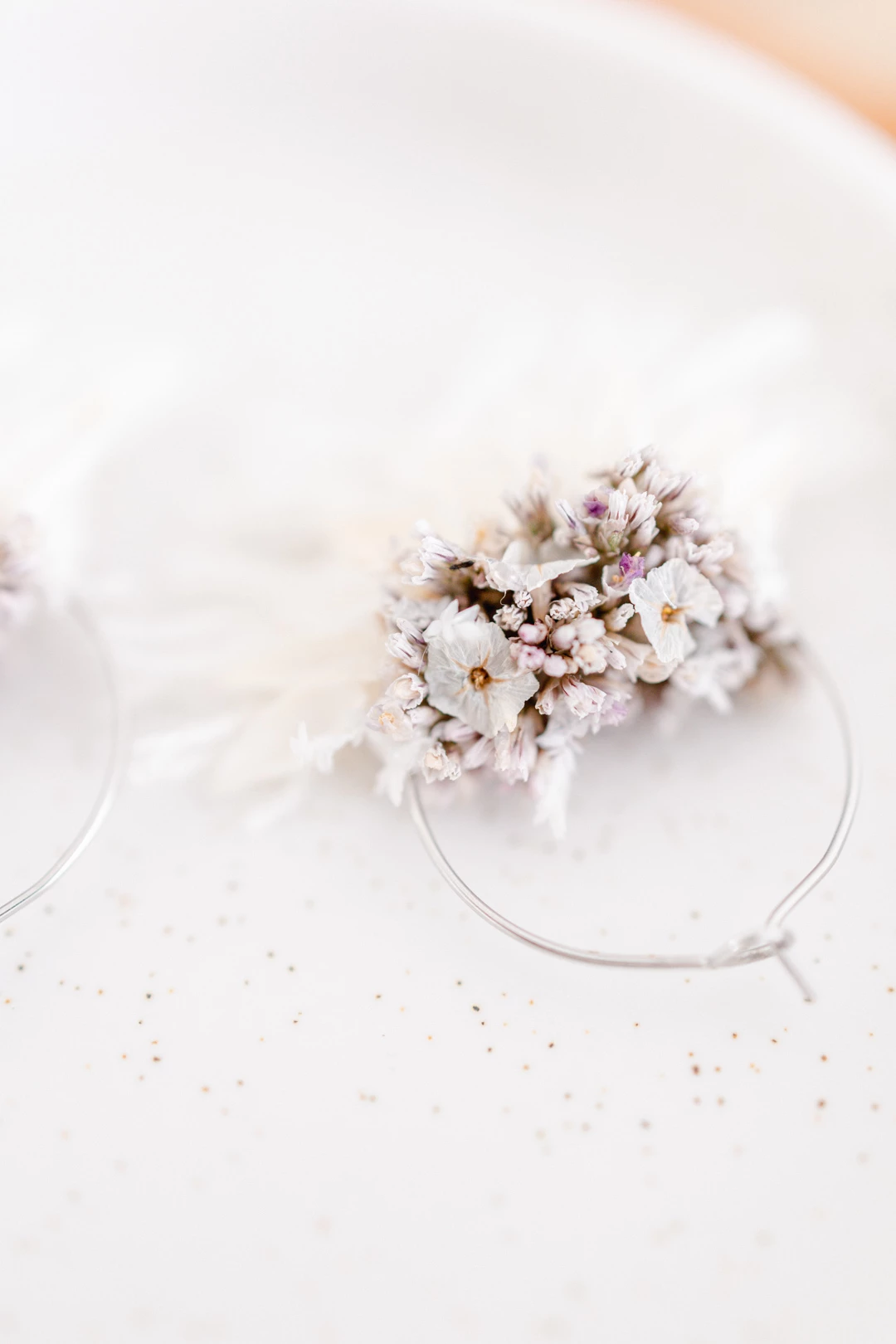 fleur pétale rose bandeau composition florale